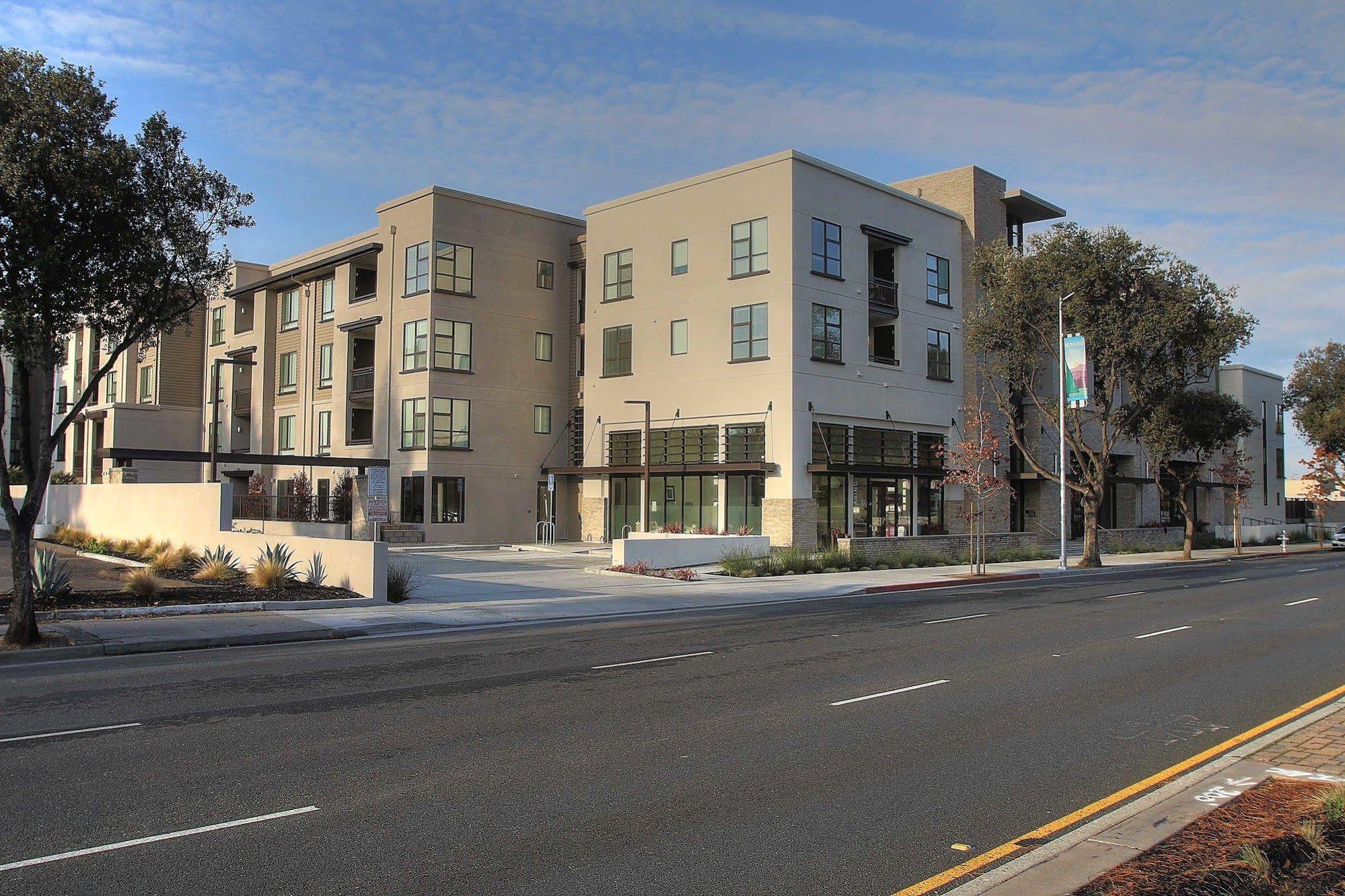 Oakwood Mountain View Apartment Exterior photo