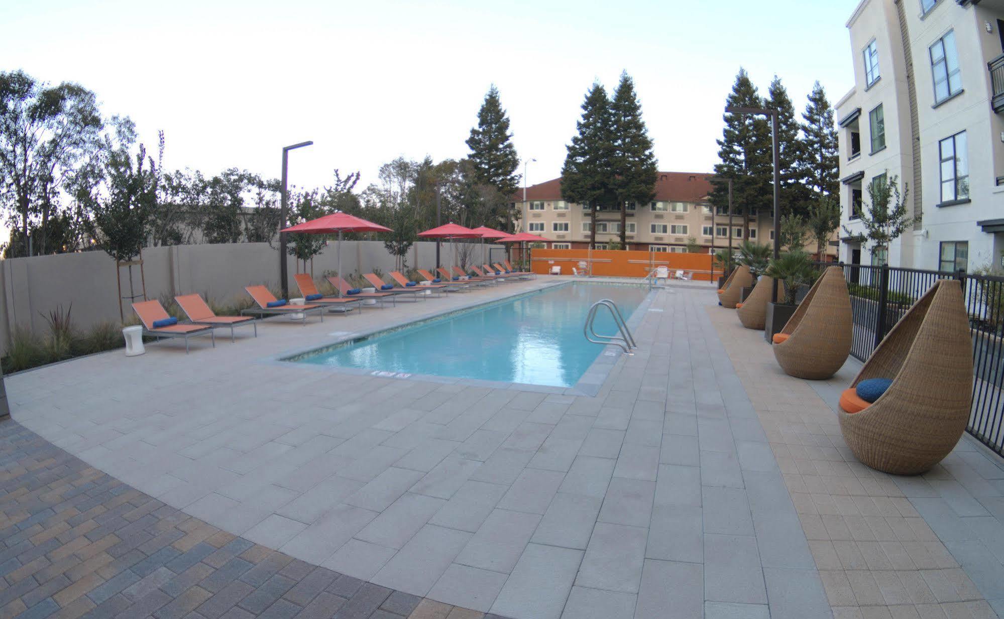 Oakwood Mountain View Apartment Exterior photo